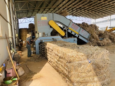 涼泉鄉(xiāng) “秸”盡所能蹚出致富路，生物有機肥研發(fā)激活綠色農(nóng)業(yè)新引擎